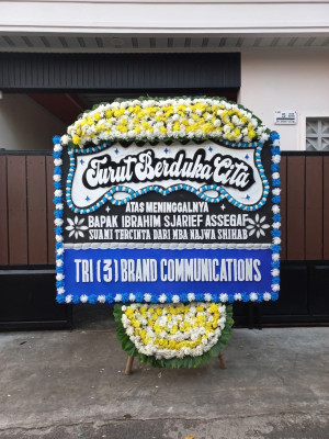 Papan Bunga Duka di Batang Toru